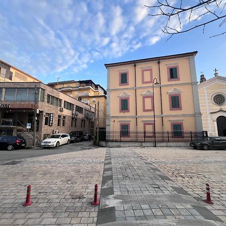 Bobi Hotel Shkodër Buitenkant foto
