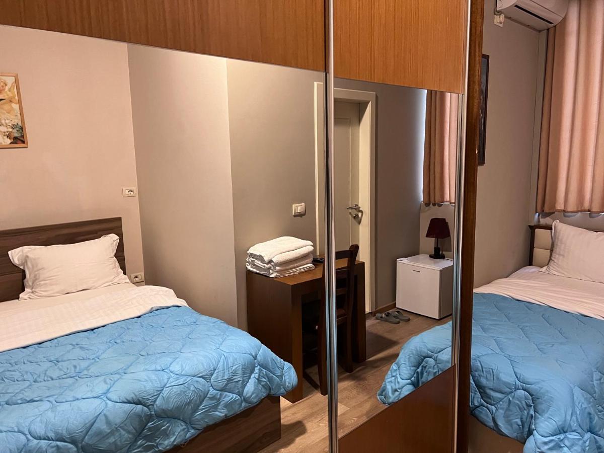Bobi Hotel Shkodër Buitenkant foto
