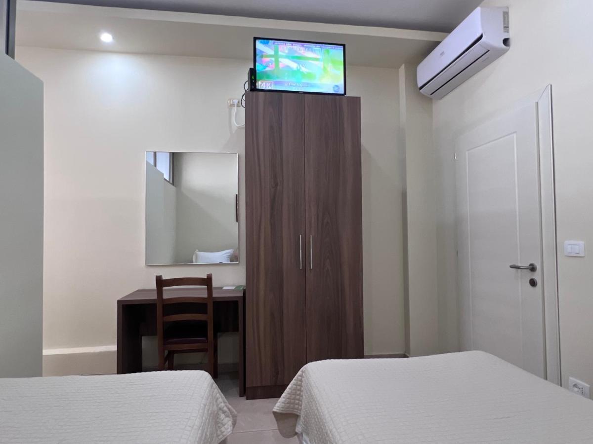 Bobi Hotel Shkodër Buitenkant foto