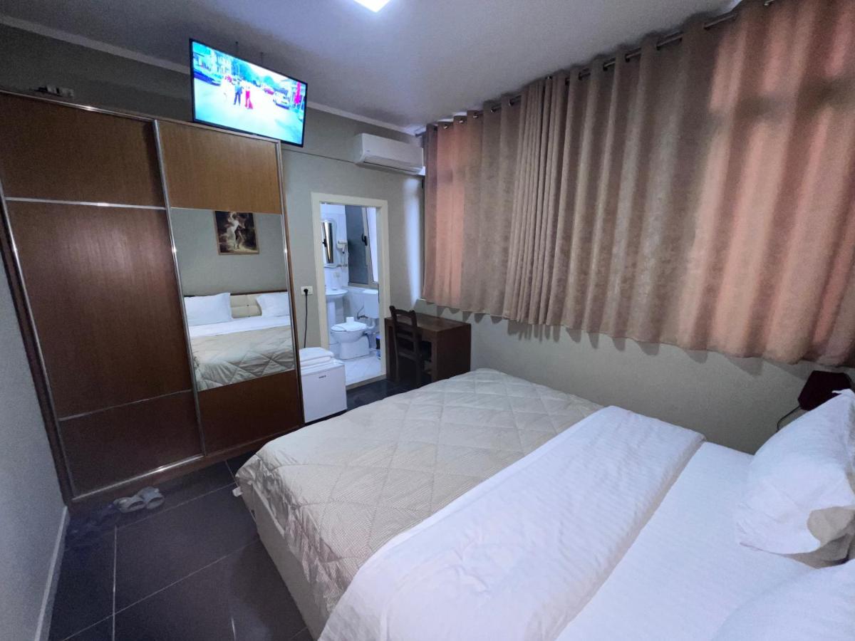 Bobi Hotel Shkodër Buitenkant foto