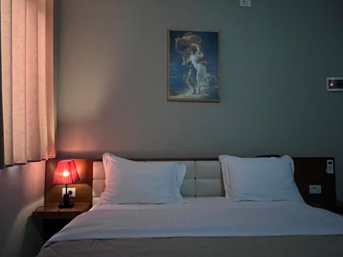 Bobi Hotel Shkodër Buitenkant foto