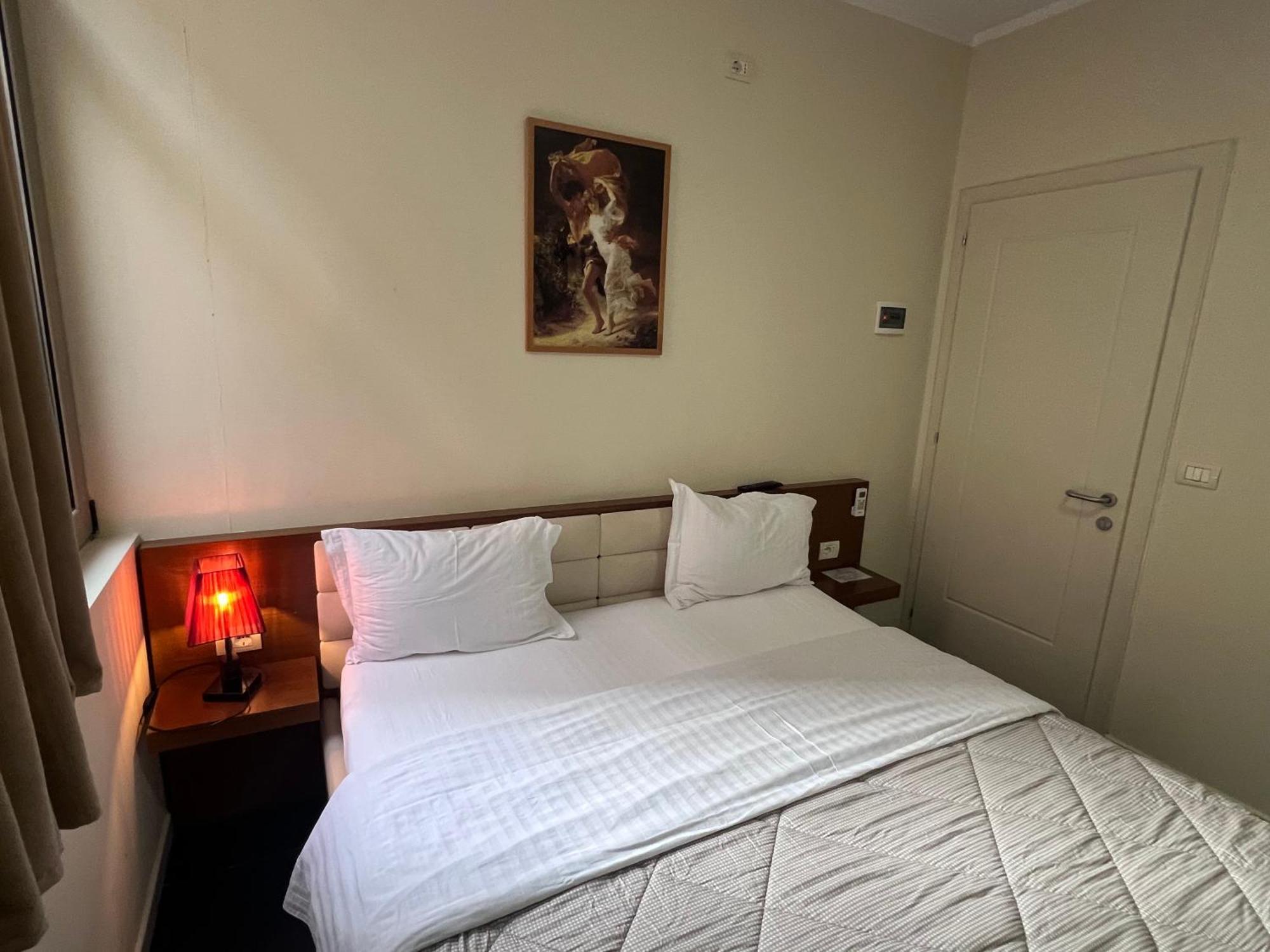 Bobi Hotel Shkodër Buitenkant foto